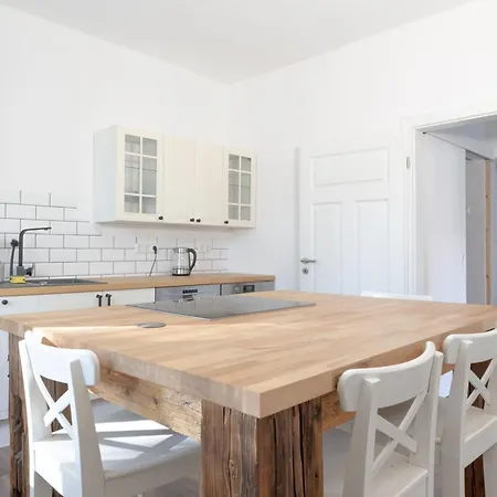 Apartment Urige Mit Zwei Betten Und Genialer Kueche